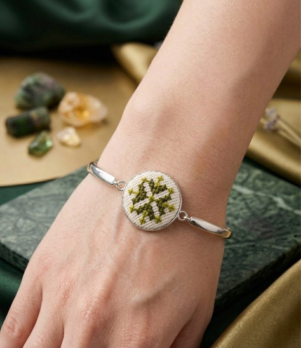 Handcrafted Olive Green Cross-Stitch Bangle – Nature-Inspired Embroidered Jewelry